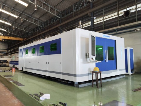 บริการติดตั้งเครื่อง FiberLaser CloseType